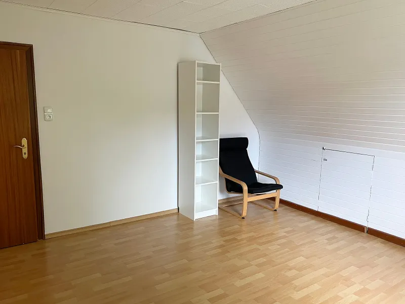 Gemütliche 3 ZKB Wohnung mit Einbauküche in Kassel-Wilhelmshöhe - PKW-Stellplatz möglich - Photo 5