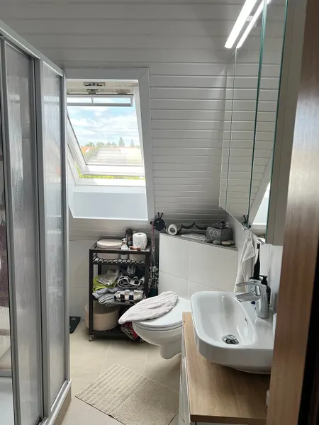 Gemütliche 3 ZKB Wohnung mit Einbauküche in Kassel-Wilhelmshöhe - PKW-Stellplatz möglich - Photo 3