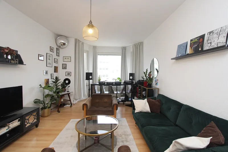 Helle 2 ZKB-Altbau-Wohnung in Kassel-Wilhelmshöhe sucht neuen Mieter - Photo 1