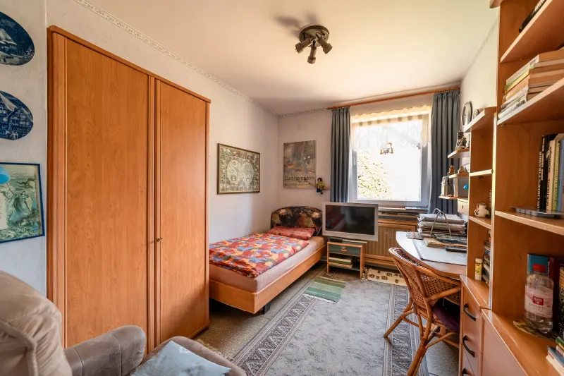 Schlafzimmer (EG)