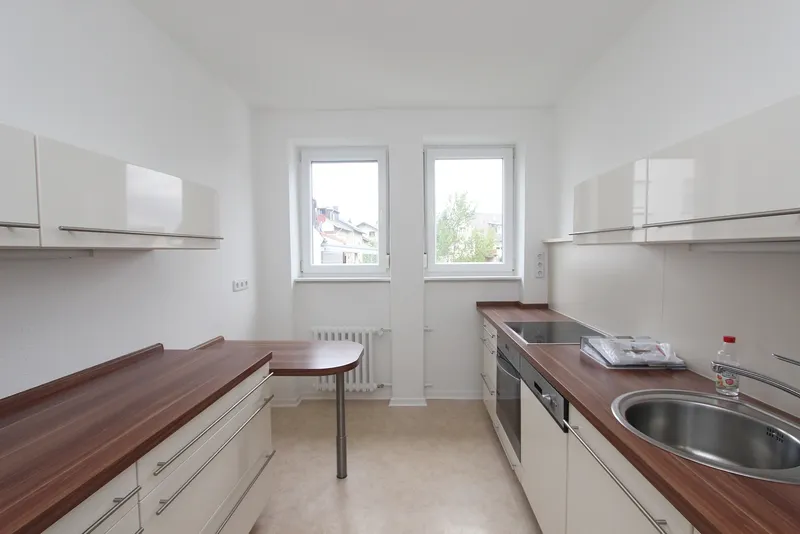 Modernisierte 3-ZKB-Wohnung mit Balkon, EBK und Garage in Kassel-Kirchditmold - Photo 3
