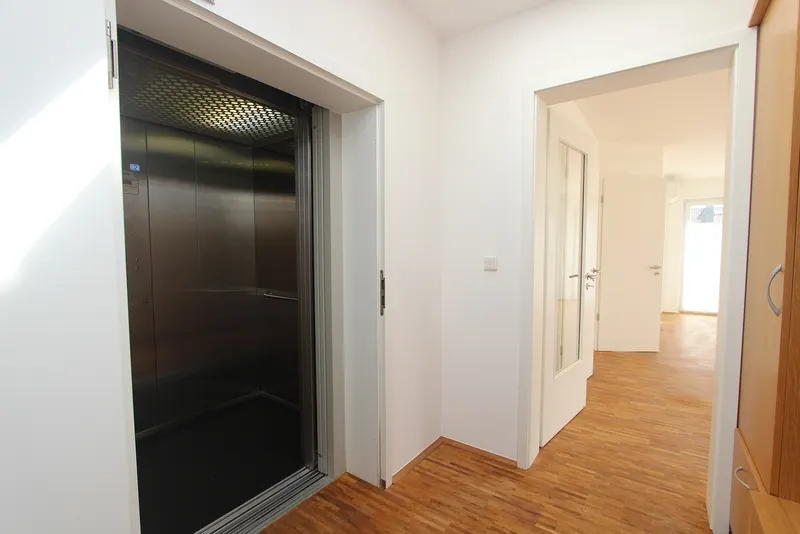 Aufzug in die Wohnung