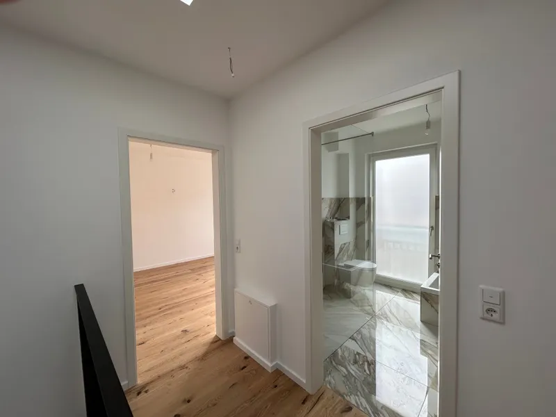 Exklusive Doppelhaushälfte mit 140 m² Wohnfläche in hochwertiger Ausstattung - Photo 4