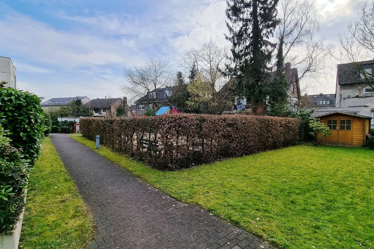 Hausvorplatz