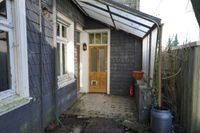 Rückwärtiger Eingang