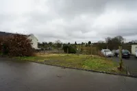 Ansicht Strasse / Zufahrt auf das Grundstück