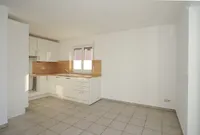 Teilansicht Küche und Essen