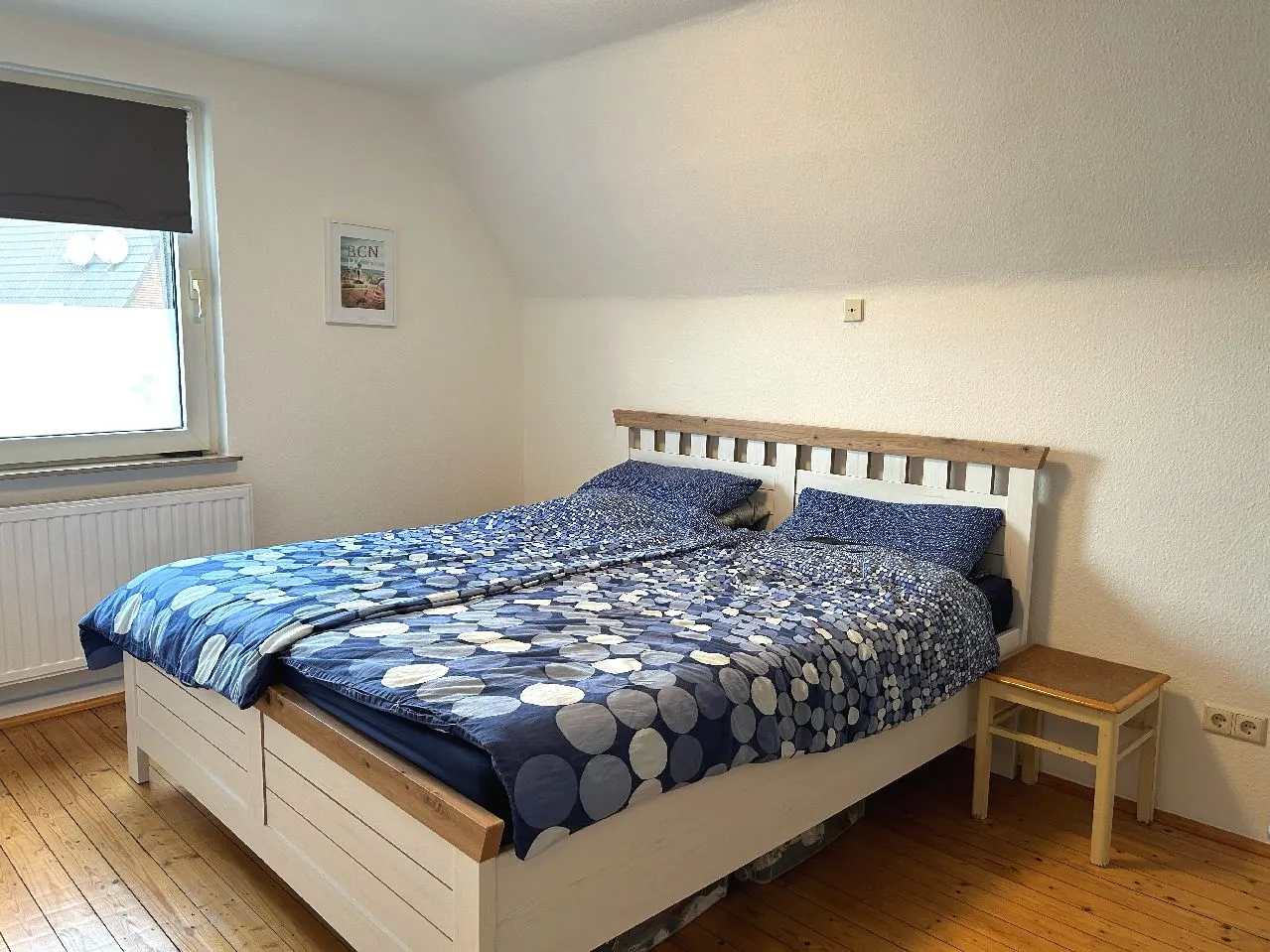 Gepflegte Dachgeschoss-Wohnung mit Einbauküche in Leverkusen-Küppersteg! - Foto 1