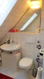 Duschbad mit Fenster im OG