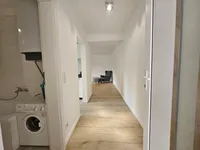 Hell und geräumig...