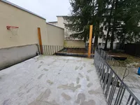 Terrasse und Gartenanteil