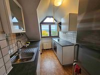 Küche mit EBK+Fenster