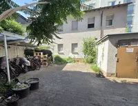 Fahrradstellplatz im Hof