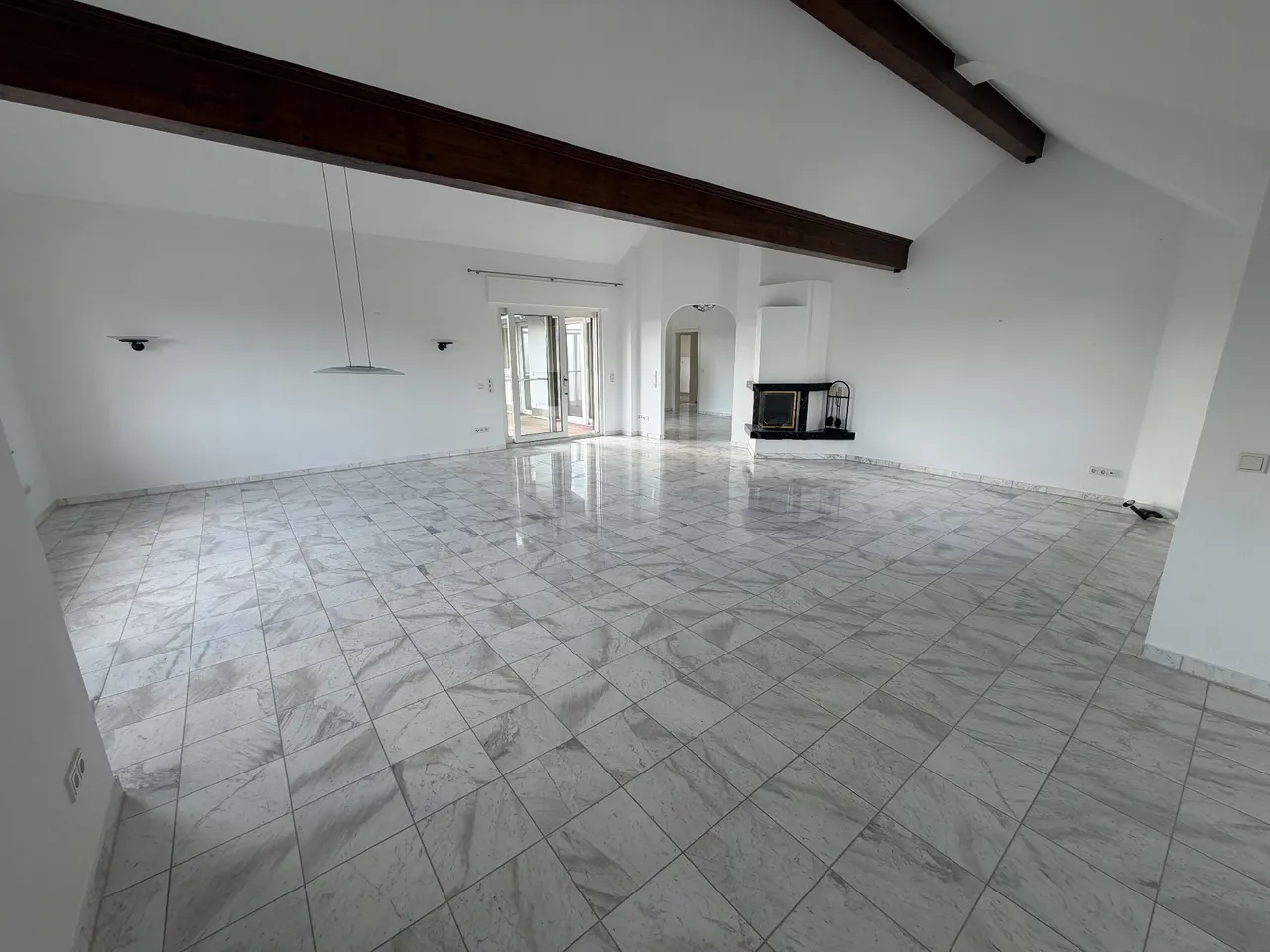 Fröndenberg-Dellwig: Penthouse mit Ruhrtalblick - Photo 3