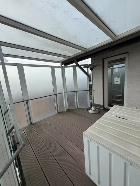Überdachter Terrassenbereich für Wäsche, AB ...