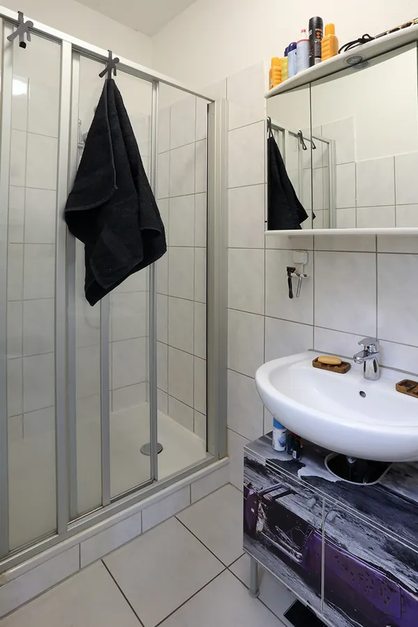 Altbau Duschbad EG innenliegend