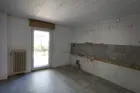 Küche mit Terrassenzugang