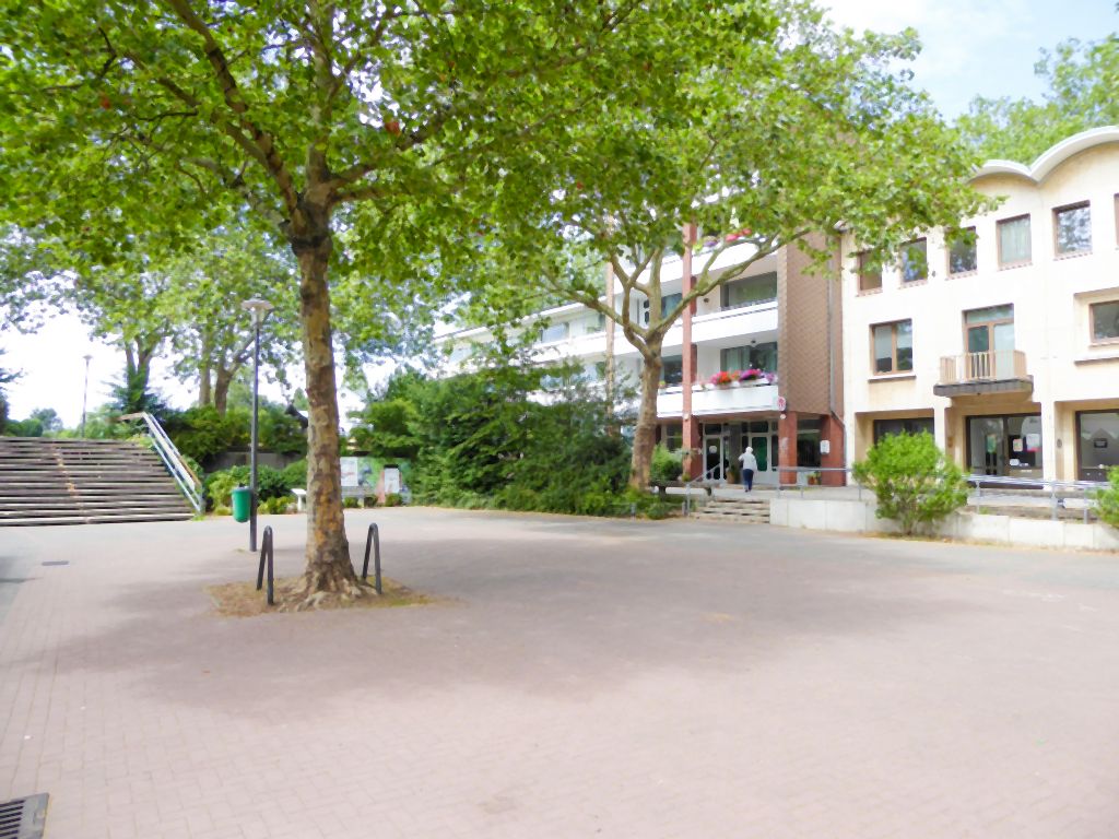 Breidenplatz