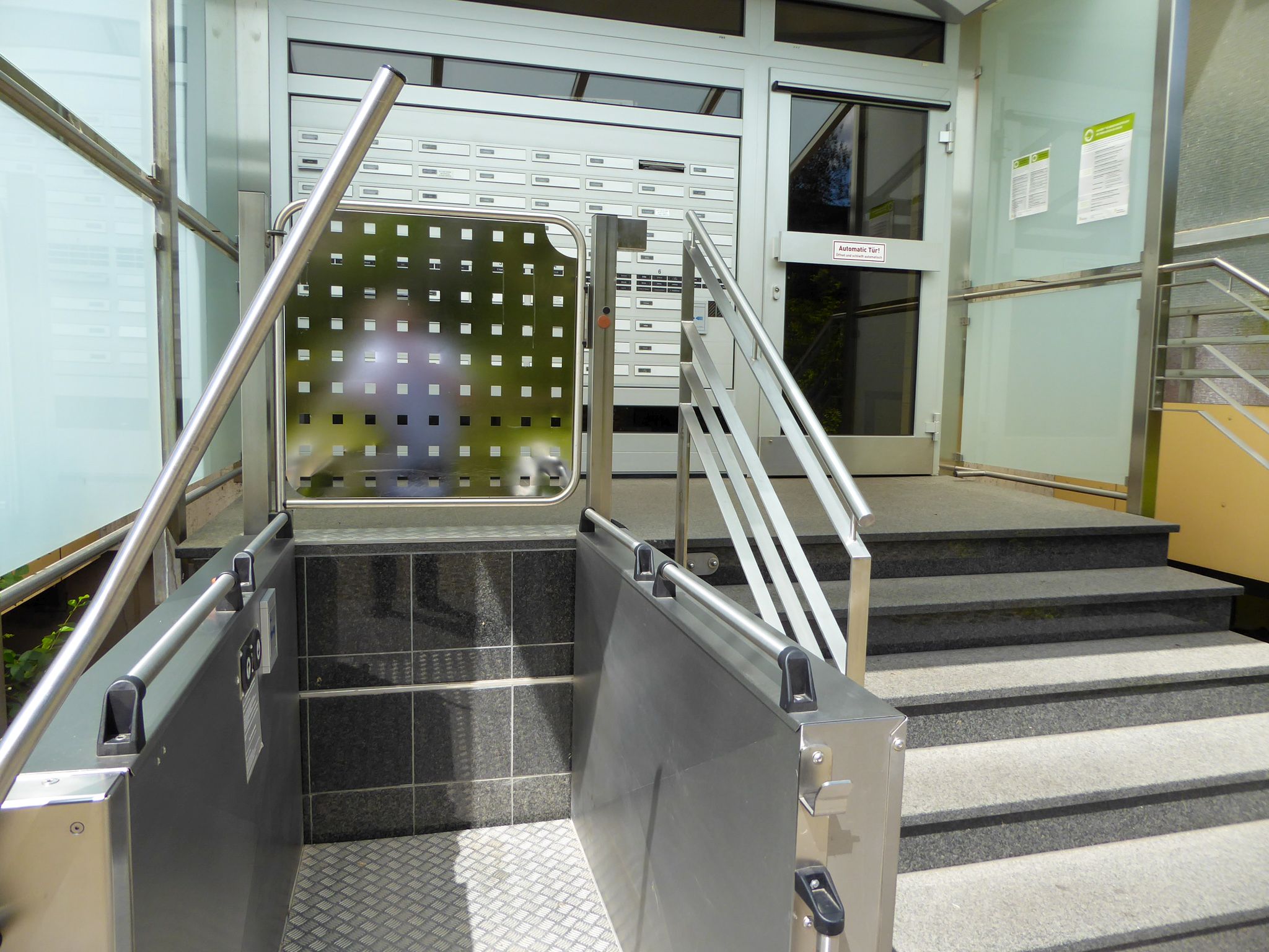 Lift zum Eingang