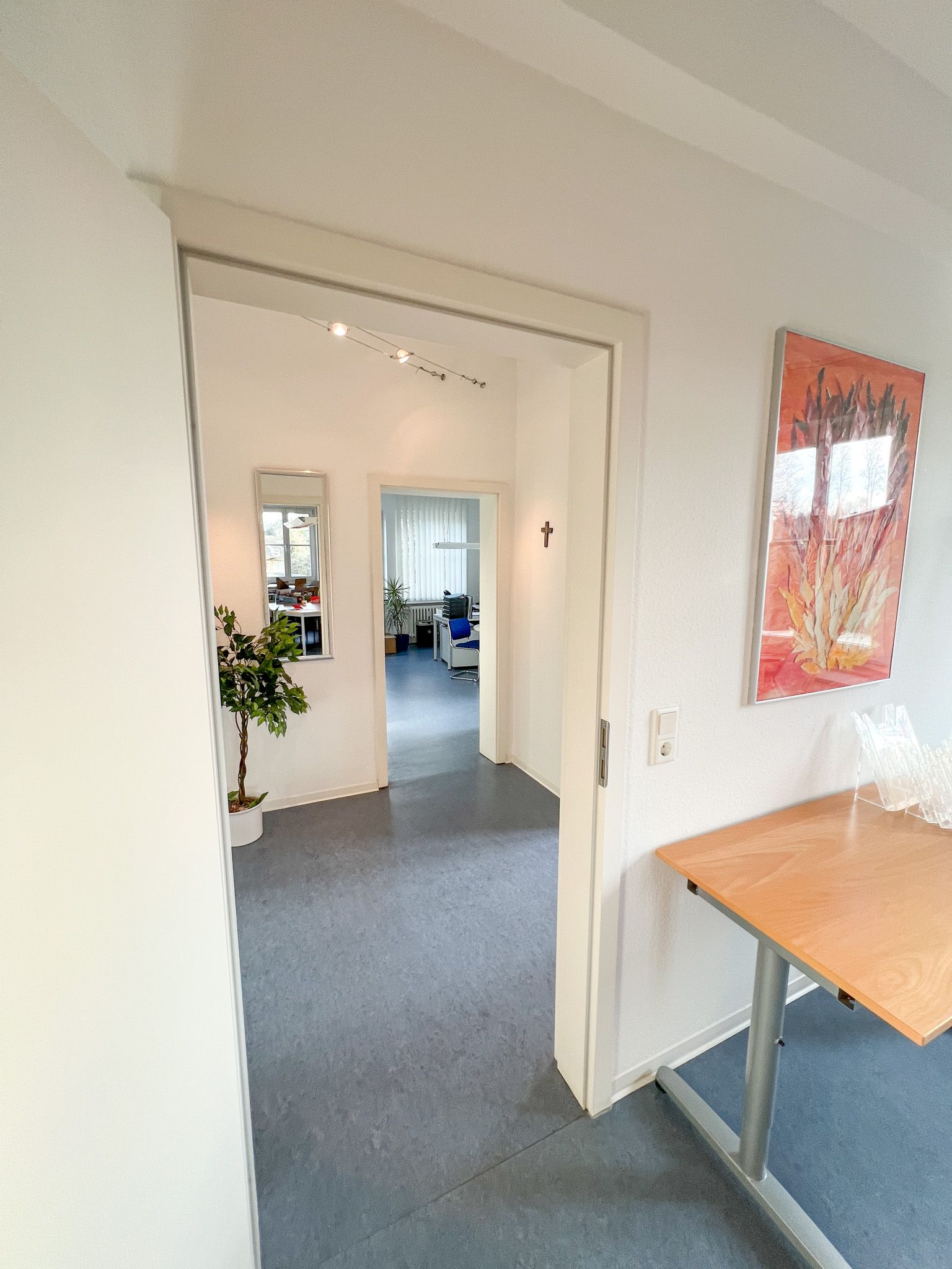 Übergang Büro 2 in