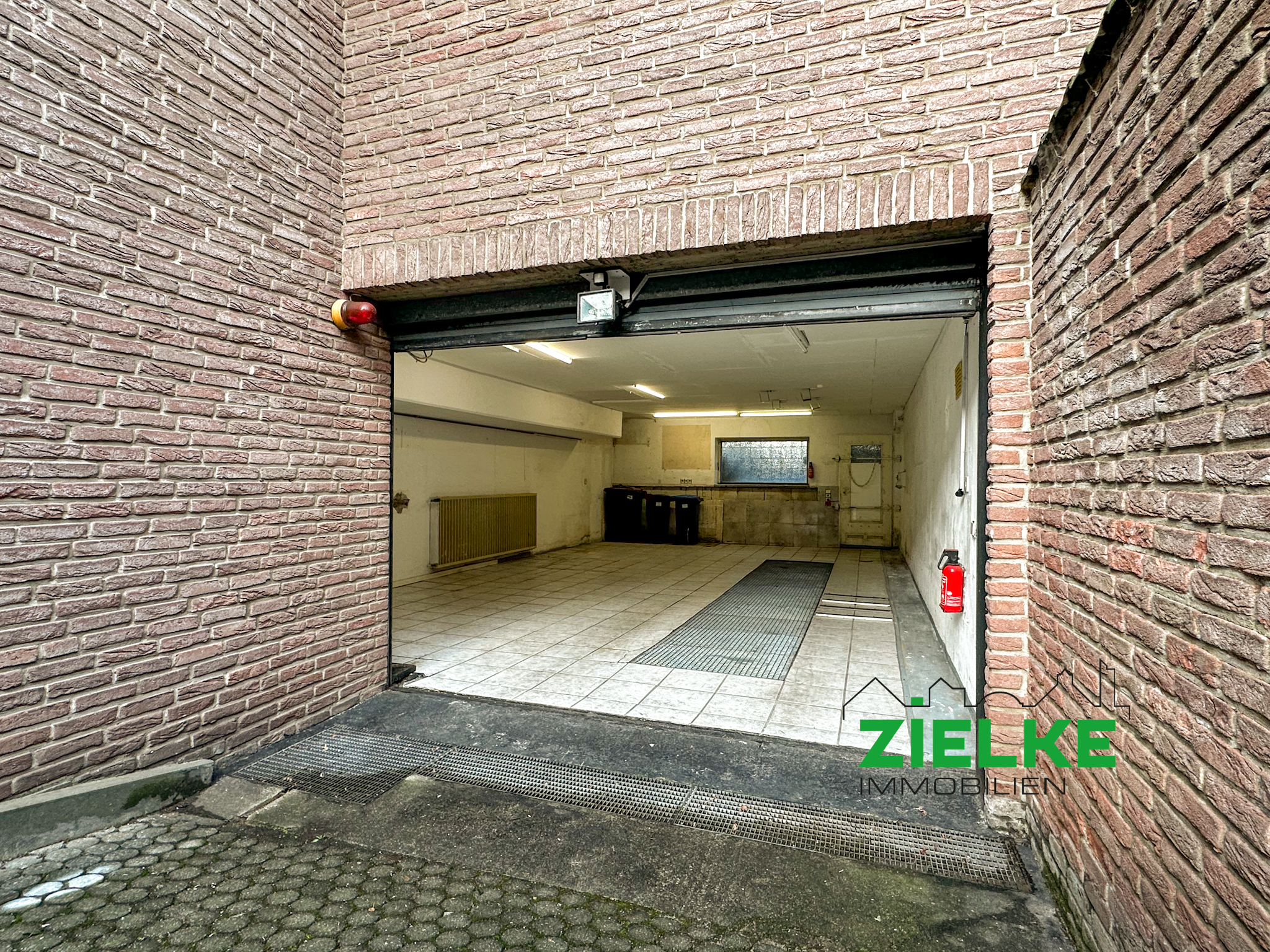 Blick Garage 