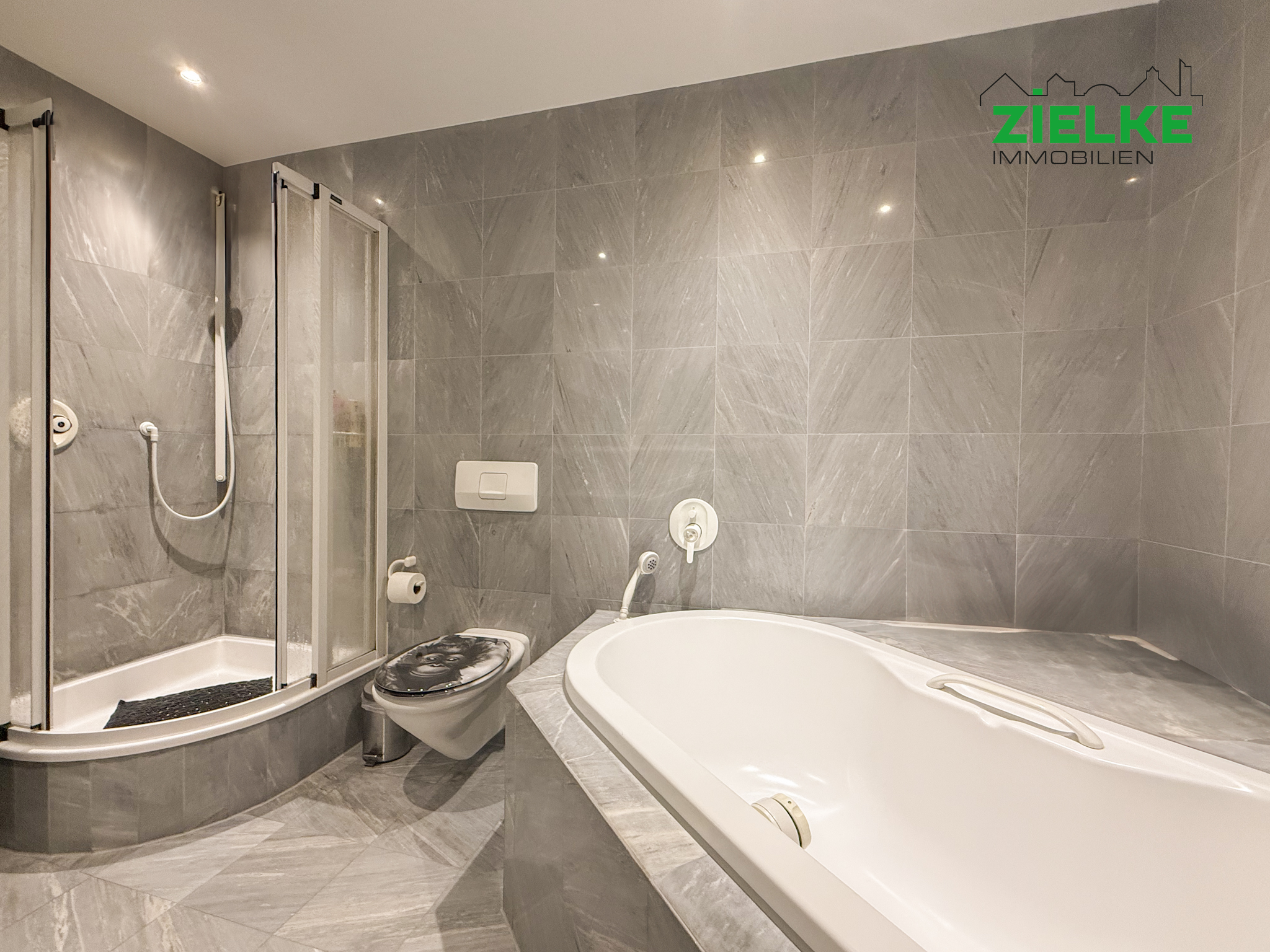 Badezimmer (2)