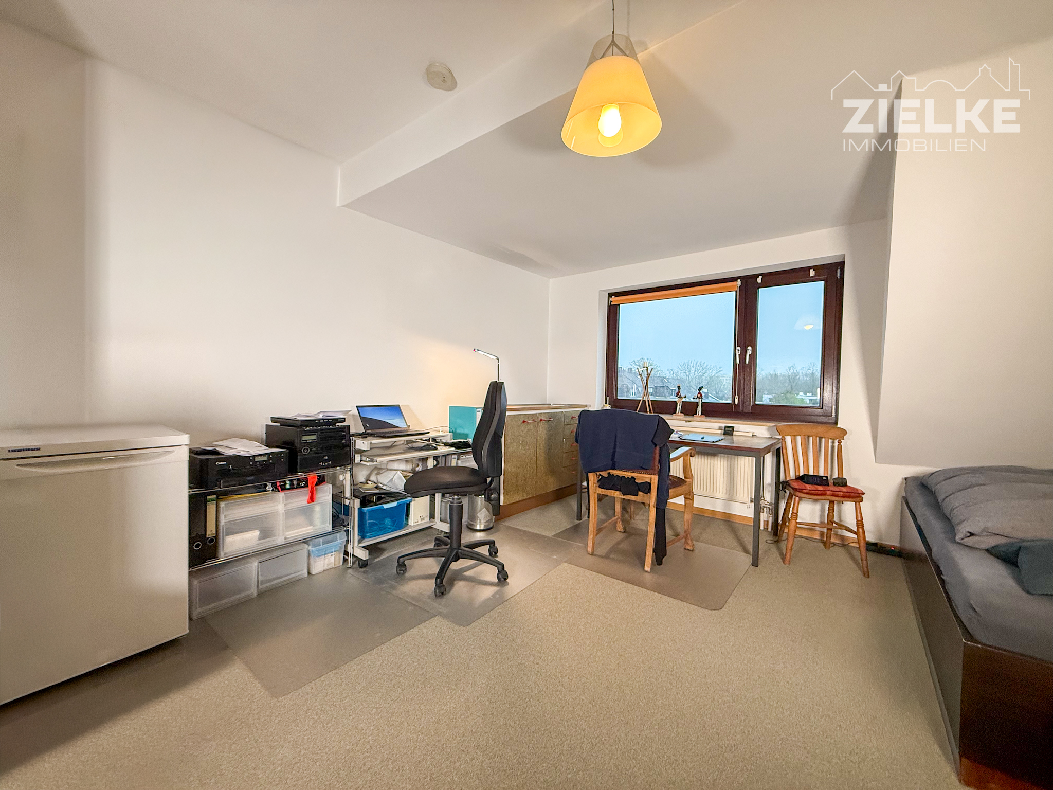 Kinderzimmer/ Büro