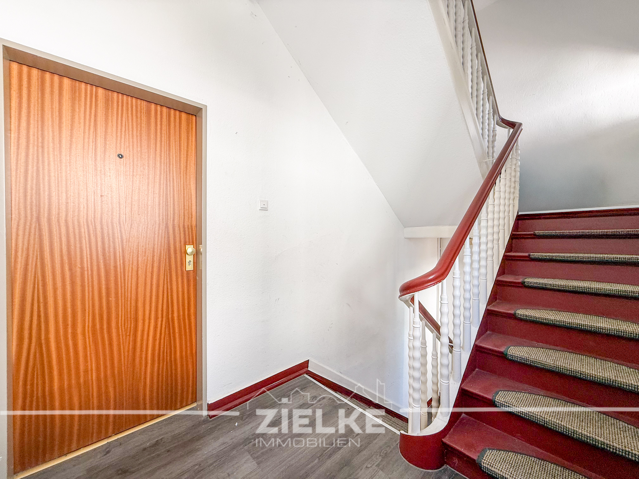 Treppenhaus 1. OG