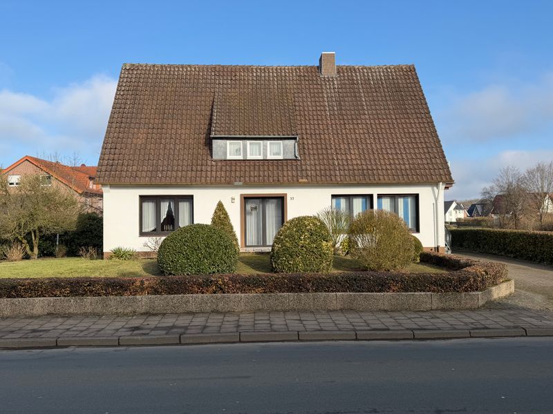 Sanierungsbed&uuml;rftiges Einfamilienhaus in bester Lage mit Entwicklungspotential