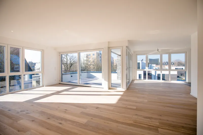 Exklusive Penthouse-Wohnung bester Lage inkl. zwei Tiefgaragenstellpl&auml;tze