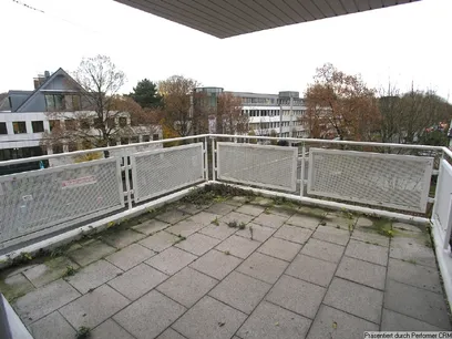 großzügiger Balkon