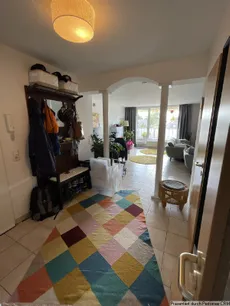 Eingangsbereich mit Blick in den Wohnraum