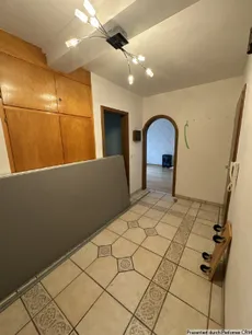 zentraler Wohnungsflur