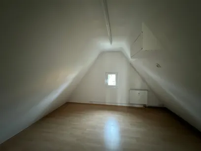 vermietete DG Wohnung Spitzboden 