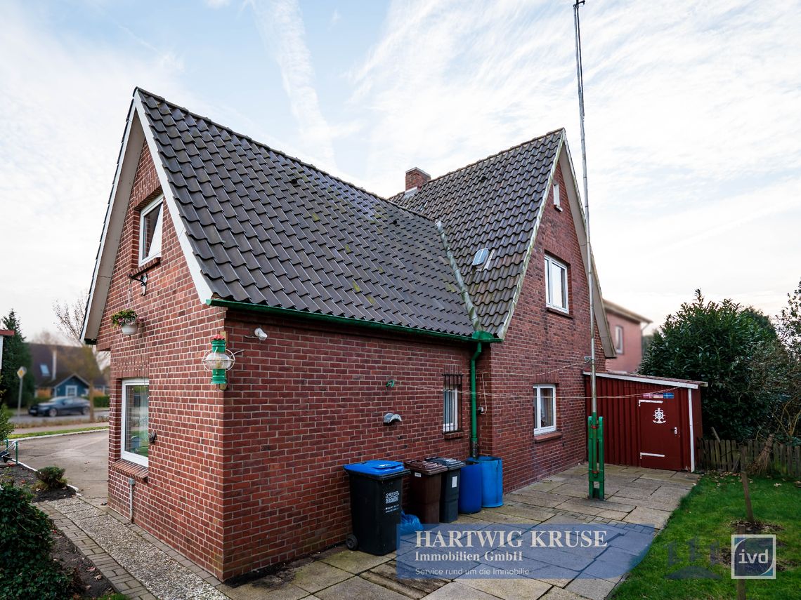 Real Estate Title Image Background