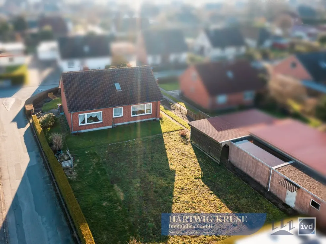 Real Estate Title Image Background