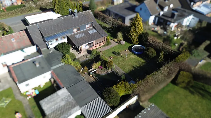 Luftbild des Grundstücks