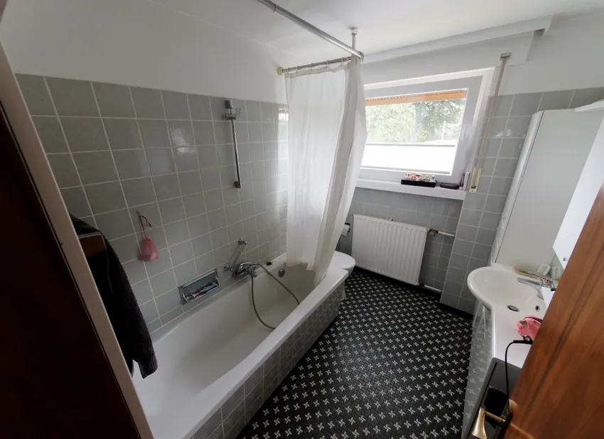 Badezimmer 1.OG
