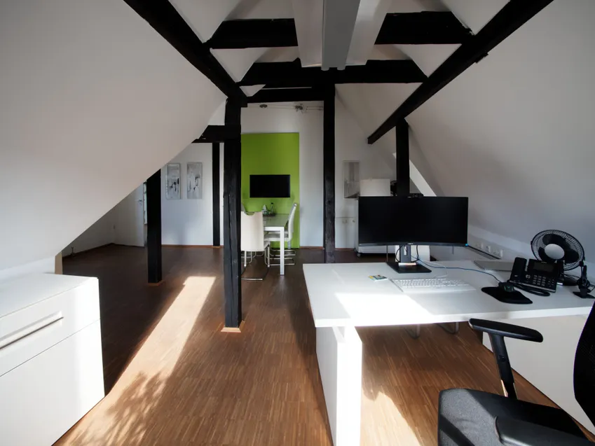 Büro 1