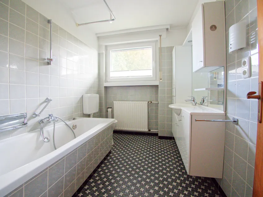 Badezimmer 1. OG