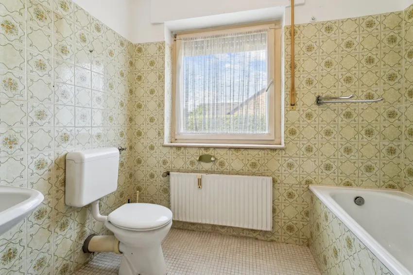 1. Badezimmer EG
