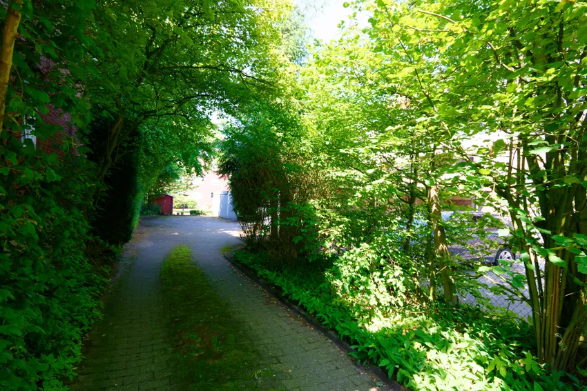 Zufahrt zu den Stellplätzen