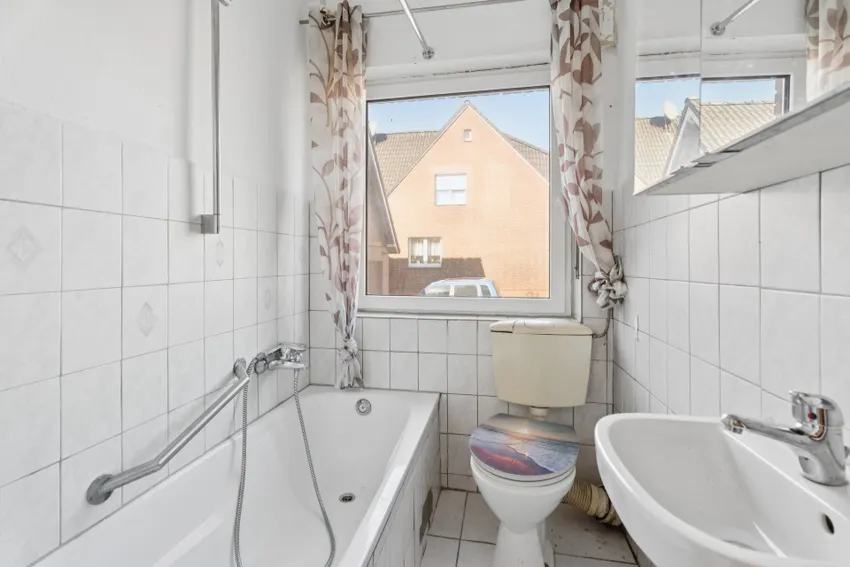 Badezimmer EG