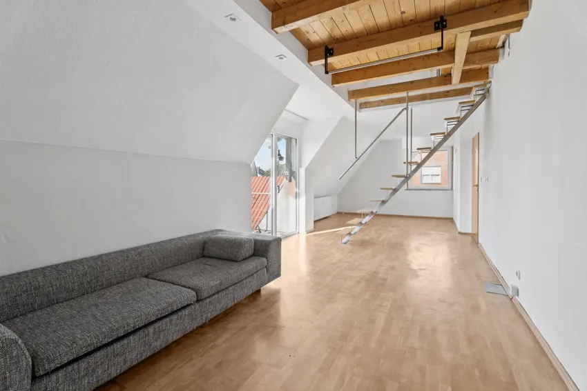 Wohnzimmer DG