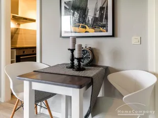 City- Apartment mit Balkon im New-York-Style ** Rothenbaumchaussee, Ecke Hallerstraße