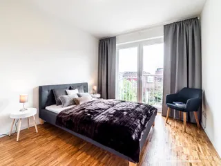 Helle und freundlich möblierte Businesswohnung in Hamburg City Süd mit Tiefgaragenplatz