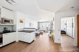 Helle und möblierte Wohnung nah den Elbbrücken