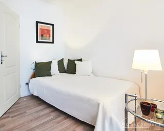 Stilvoll möbliertes 1-Zimmer-Apartment nahe der Alster mit Südbalkon