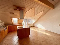 Küche/ Essbereich mit Ausgang zum Balkon