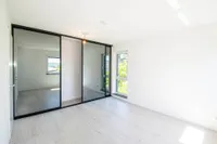 Schlafzimmer mit begehbarem Schrank